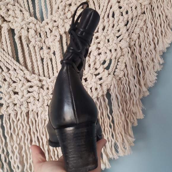 Italian Made black leather booties - Picture 4 of 6